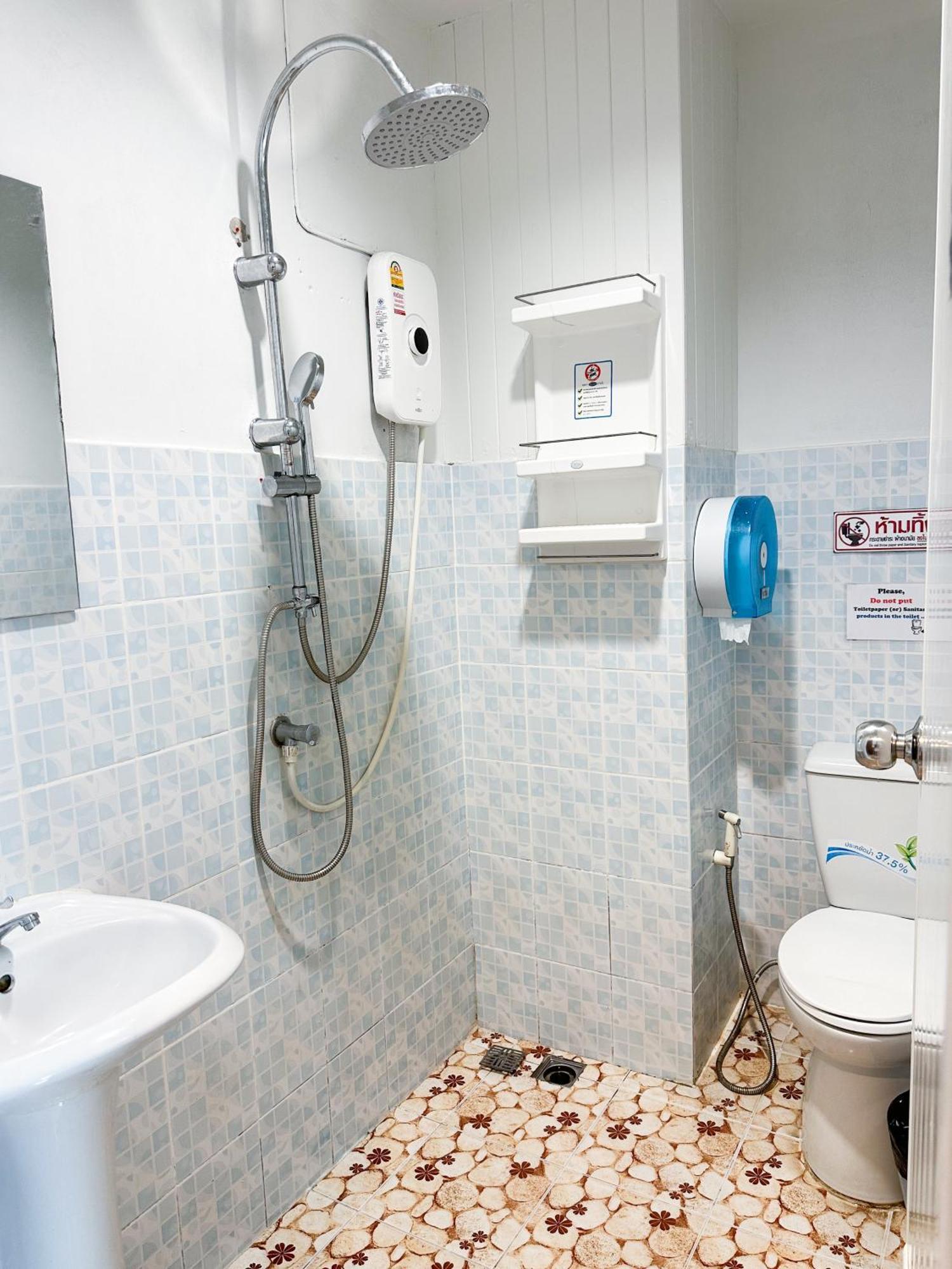 Хостел Lucky House Тау Экстерьер фото